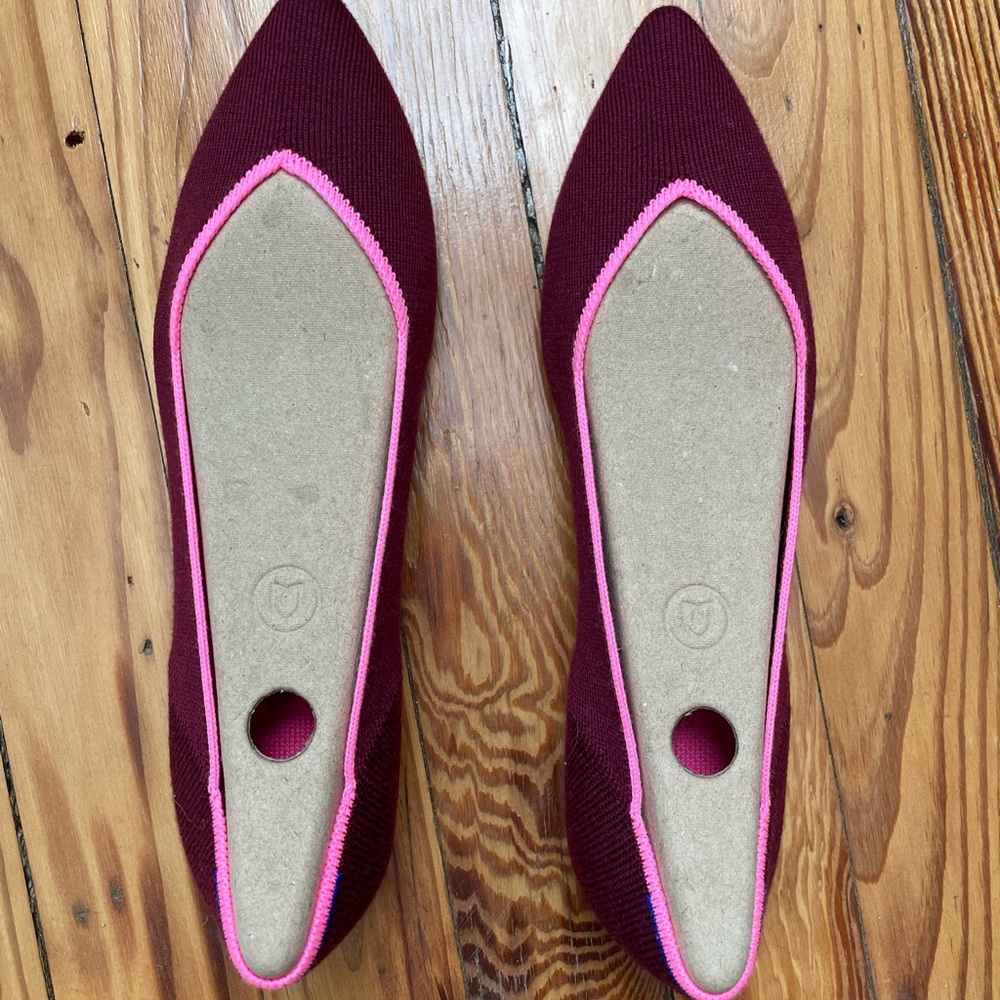 NEW IN BOX Rothy’s The Point flats in color Currant, Size 9 never worn!